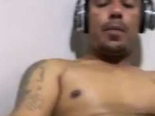 brandoncarlosa1 webcam