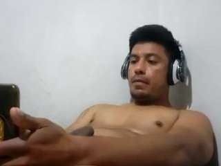 brandoncarlosa1's CamSoda show and profile