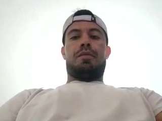 Brandoncarlosa1 — LIVE on Camsoda