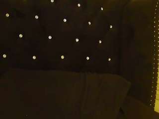  breeannnicole chat room