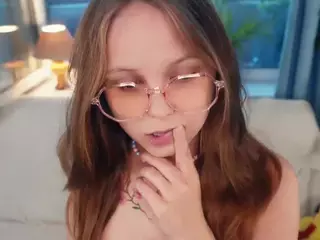 Elwyna's Live Sex Cam Show