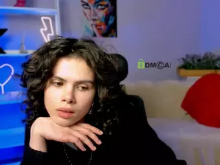kira-shine1's Live Sex Cam Show