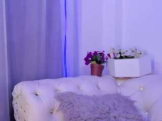 pretty-johnson webcam