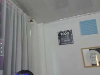 pretty-johnson webcam