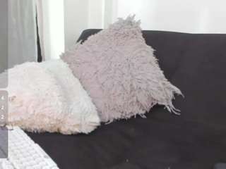 pretty-johnson webcam