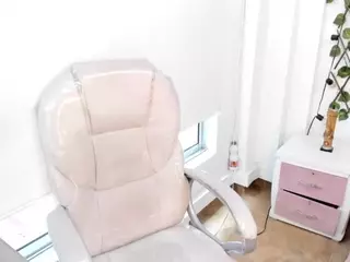 Pretty-Johnson's Live Sex Cam Show