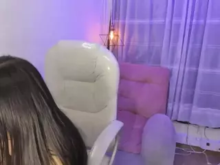 Pretty-Johnson's Live Sex Cam Show