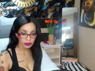 SexyNatashaxoxo's Live Sex Cam Show