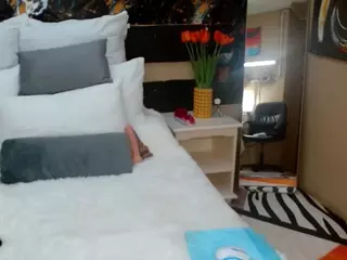 SexyNatashaxoxo's Live Sex Cam Show