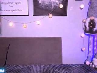 caraharris69's CamSoda show and profile