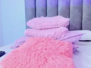 DHULCE-MARIAA's Live Sex Cam Show