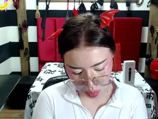 Marian-Ran's Live Sex Cam Show