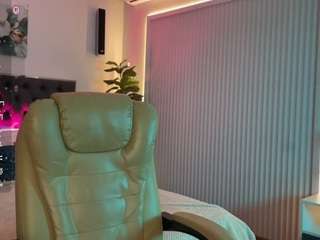  vikkimoon chat room