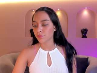 amaliacrus Live Webcam on CamSoda