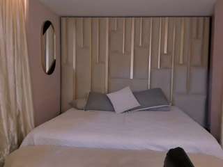 amaliacrus Live Webcam on CamSoda