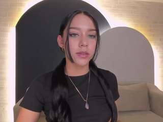 amaliacrus live webcam show