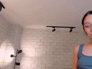 amaliacrus live webcam show