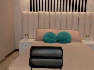 AmaliaCruss live webcam show