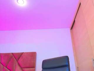  georgina-leigh chat room