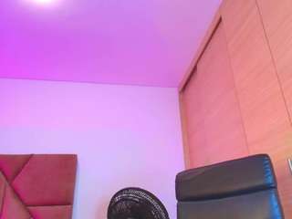 georgina-leigh Live Webcam on CamSoda