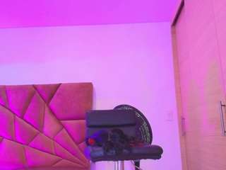 georgina-leigh Live Webcam on CamSoda