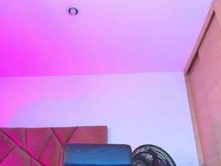 georgina-leigh Live Webcam on CamSoda