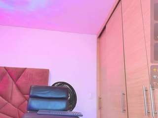 georgina-leigh Live Webcam on CamSoda