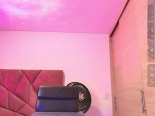 georgina-leigh Live Webcam on CamSoda