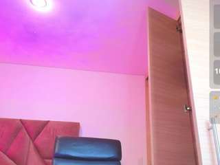 georgina-leigh Live Webcam on CamSoda