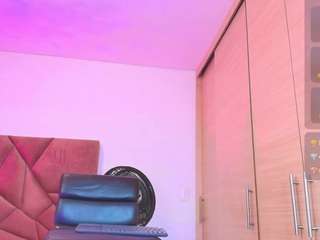 georgina-leigh Live Webcam on CamSoda