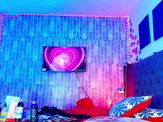 KAROLL-TS live webcam show