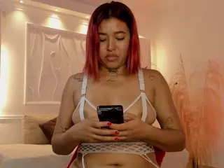 Kataleya-17's Live Sex Cam Show