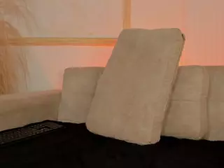 Kataleya-17's Live Sex Cam Show