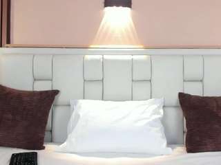 kathymirrow live cam profile