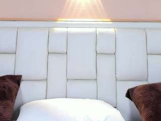 KathyMirrow live webcam show