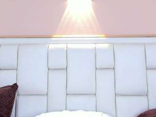 KathyMirrow live webcam show