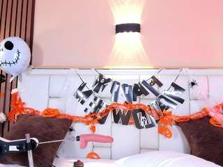 KathyMirrow live cam preview