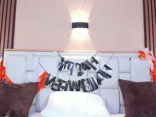 KathyMirrow live cam preview