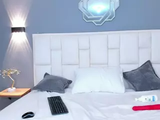 KathyMirrow's Live Sex Cam Show