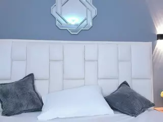 KathyMirrow's Live Sex Cam Show