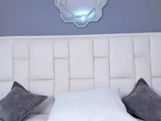 KathyMirrow's Live Sex Cam Show