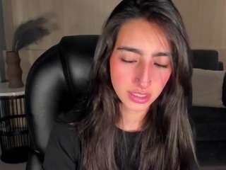 larisasmirnov1 Live Webcam on CamSoda