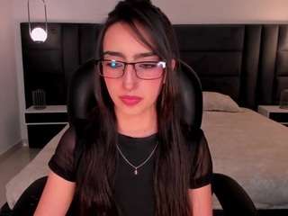 larisasmirnov1 Live Webcam on CamSoda