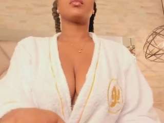Lunna-Ebony