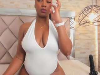 lunna-ebony