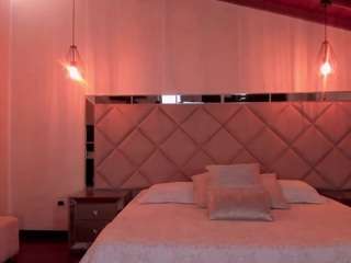 maiacollins webcam
