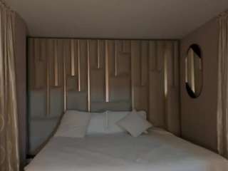 maiacollins webcam model