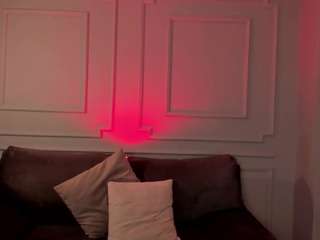 maiacollins bongacams