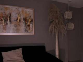 maiacollins Live Webcam on CamSoda