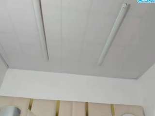 rodriguuezisabelll18 webcam model